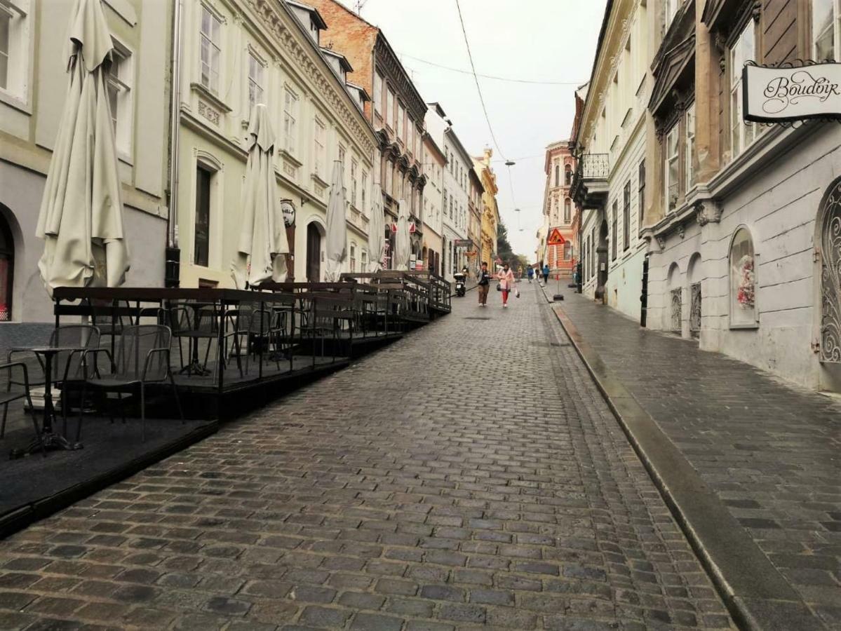 Center 23 - Old Town Apartment Загреб Екстериор снимка